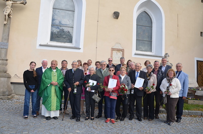 Gruppenbild nach der Festmesse