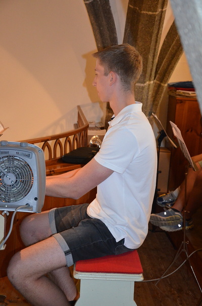 Organist Lukas Bauer