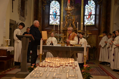 PKR-Vors.-Stellv. Wolfgang Trsek gratuliert