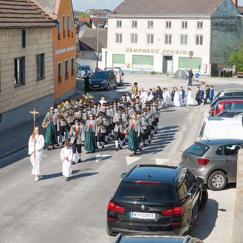 Einzug in die Kirche